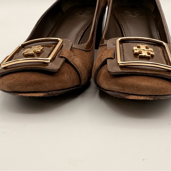 Tory Burch Brown Suede Block Heel Pumps Gold Logo Buckle Classic Size 11 - Picture 11 of 12